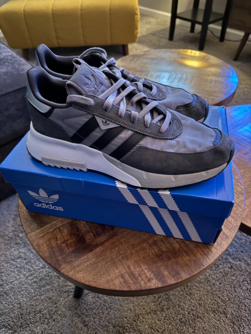ADIDAS RETROPY F2 RUNNING SHOE SIZE 11
